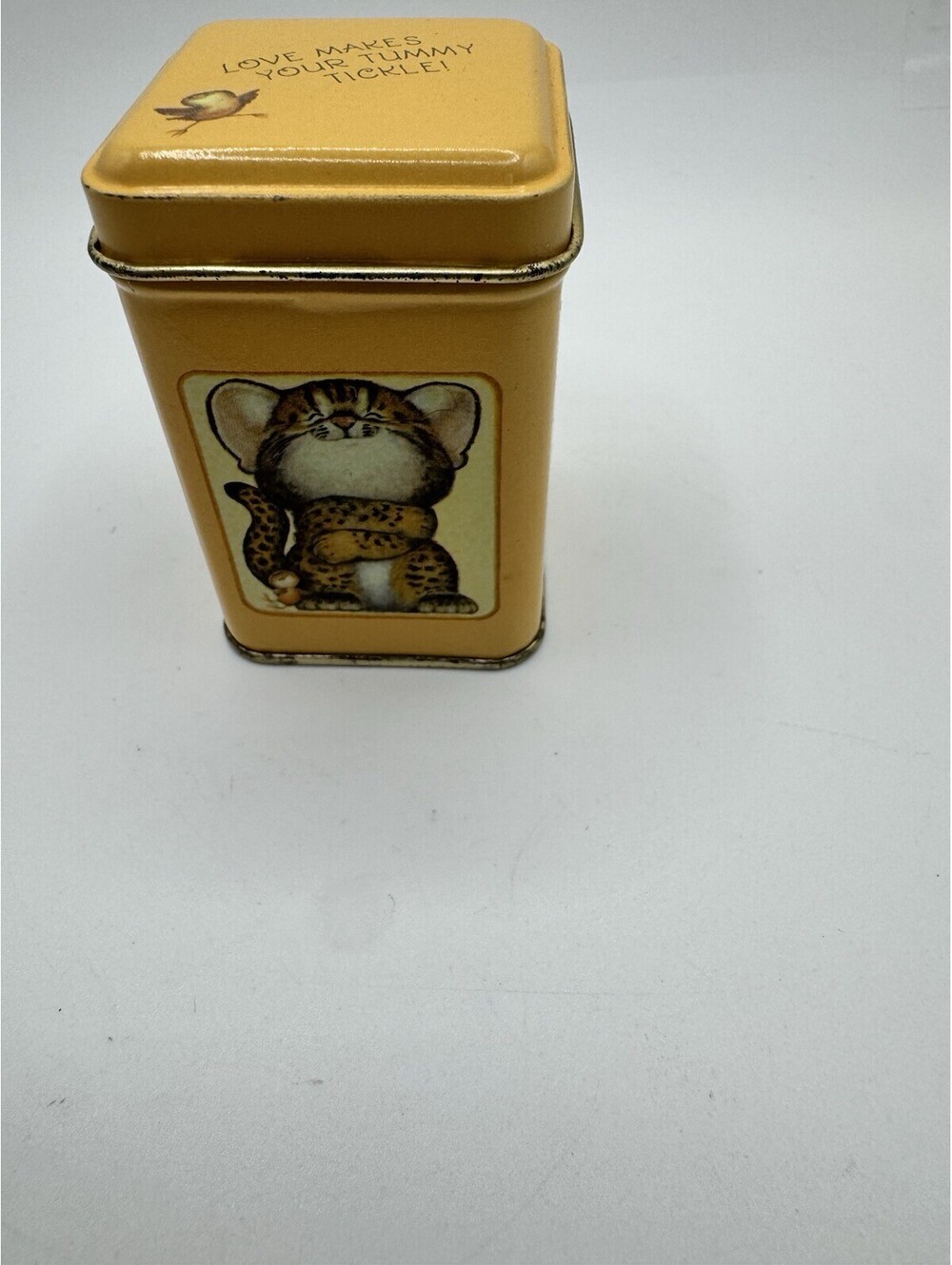 VTG 1980s Hallmark Small Tin Cute Animals – Kids Whimsical Collectible